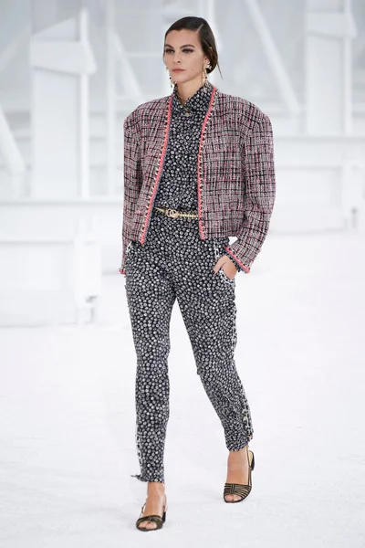 Look 2